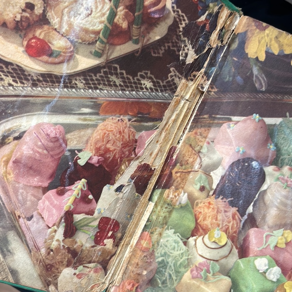 1941 International Edition of the American Woman’s Cook Book vintage hardcover - Picture 6 of 17